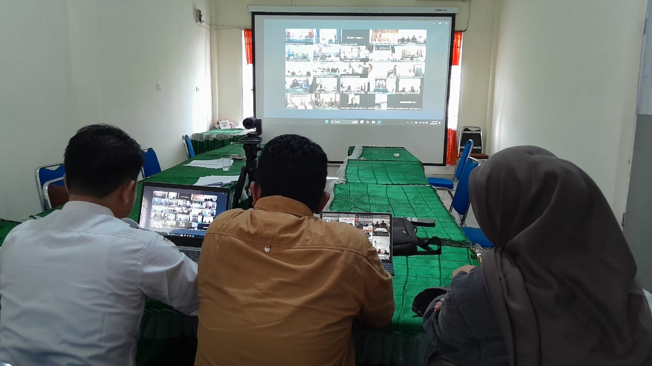 Komisioner dan staff Panwaslih Aceh Tenggara